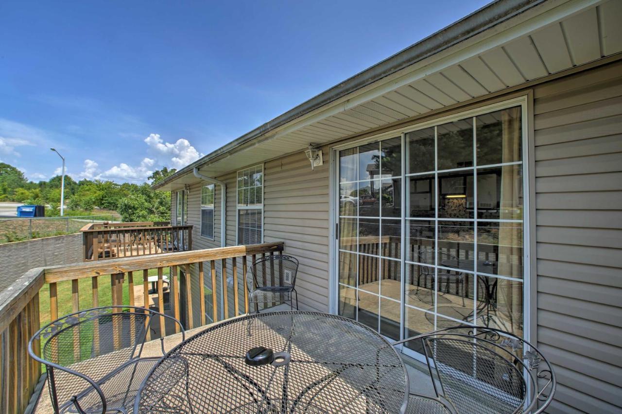 Condo With Balcony And Grill 3 Mi To Moonshine Beach! Брэнсон Экстерьер фото